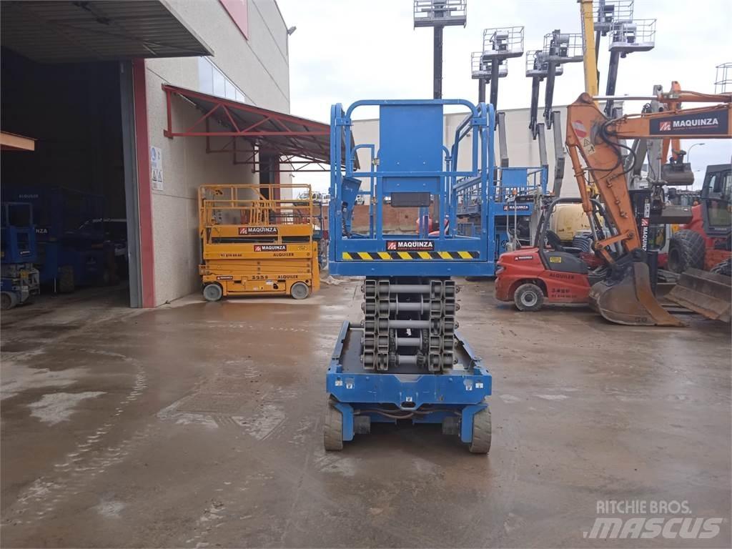 Genie GS4047 Nožnicové zdvíhacie plošiny