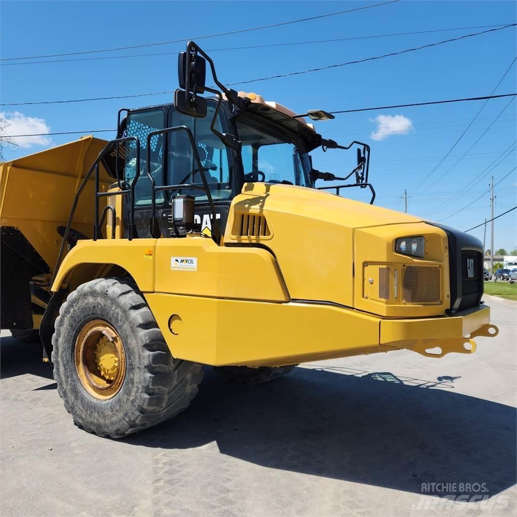 CAT 730 Kĺbové nákladné autá