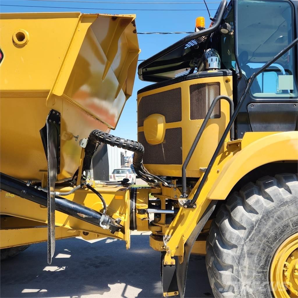 CAT 730C Kĺbové nákladné autá