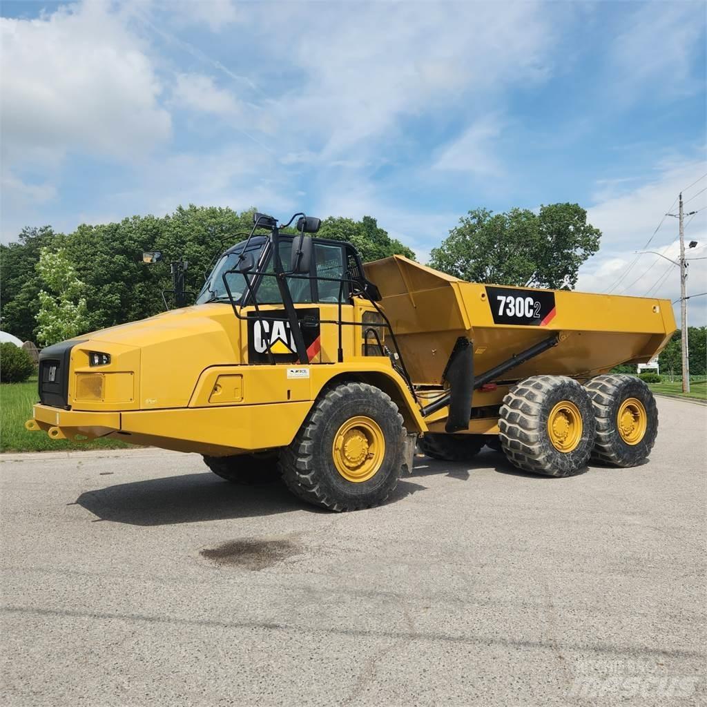 CAT 730C2 Kĺbové nákladné autá