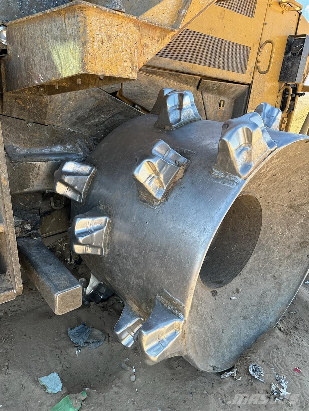 CAT 816F II Stavebníctvo - ostatné