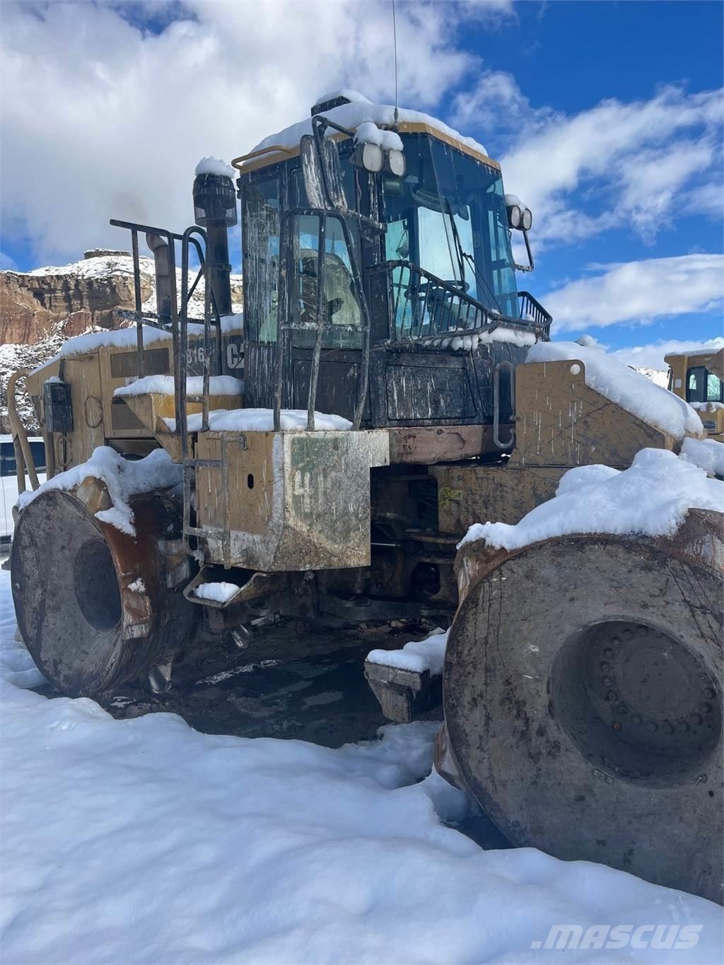 CAT 816F II Pôdne kompaktory