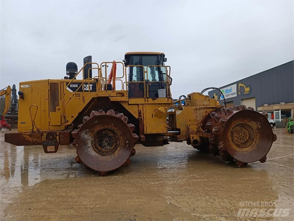 CAT 836H Stavebníctvo - ostatné