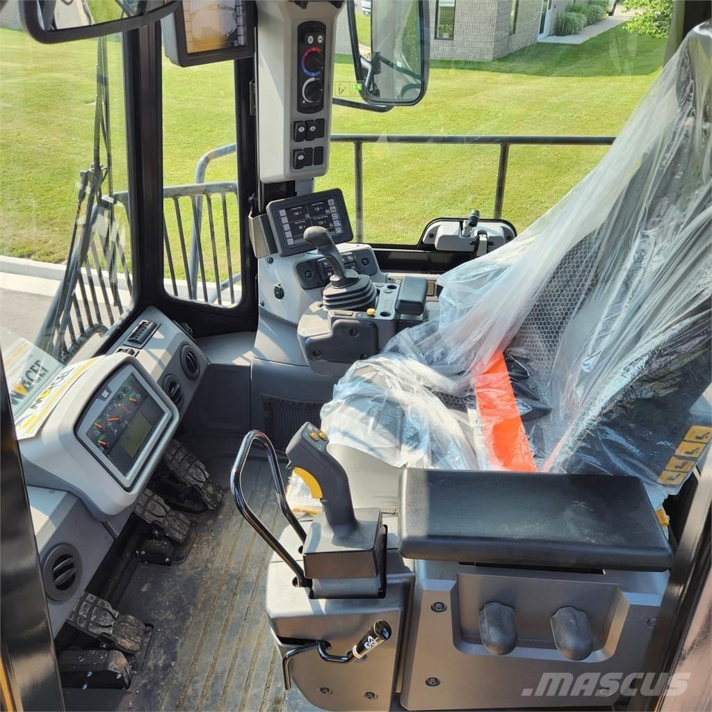 CAT 836K Pôdne kompaktory