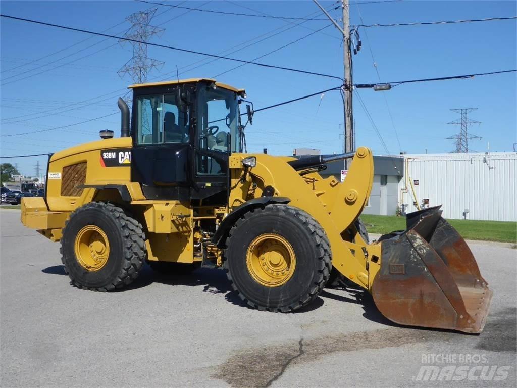 CAT 938M Kolesové nakladače
