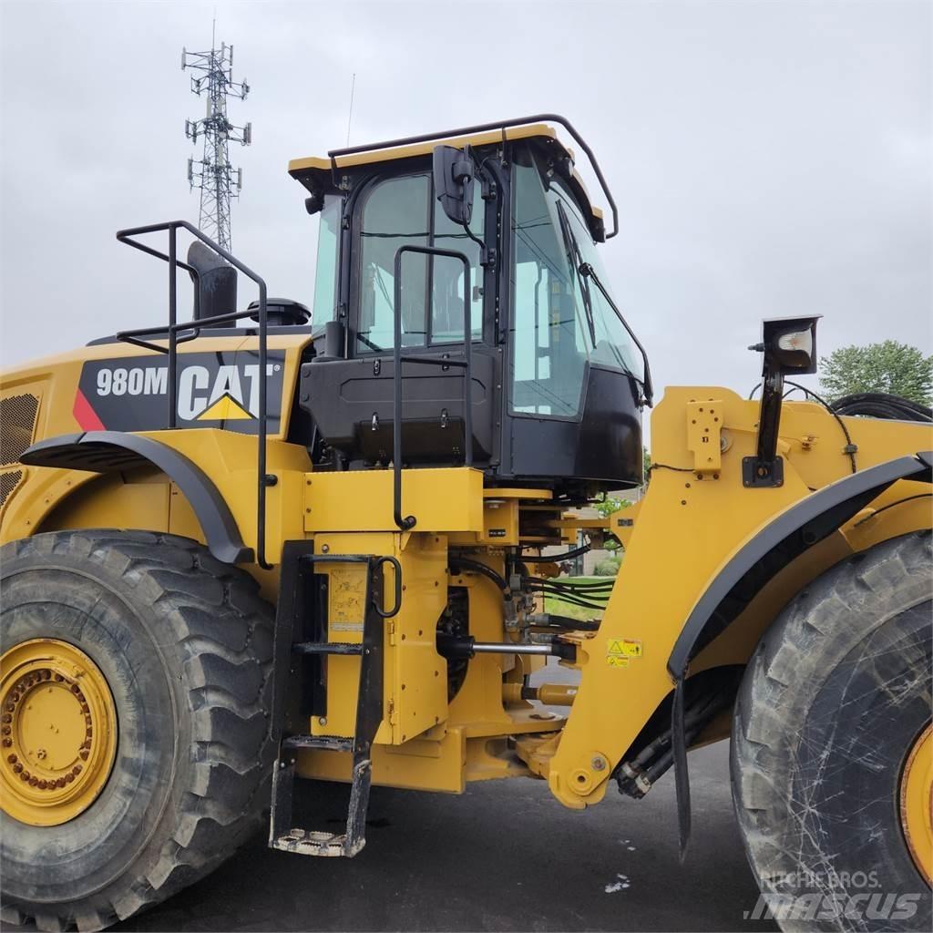 CAT 980M Kolesové nakladače