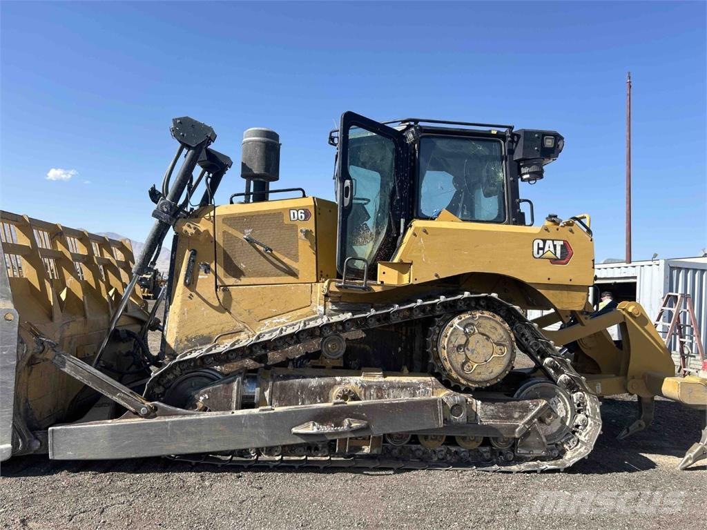 CAT D6 Pásové dozéry