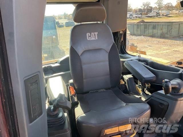 CAT D6 LGP WH Pásové dozéry