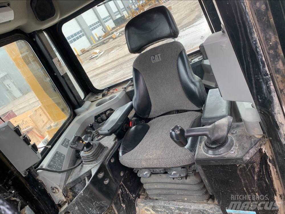 CAT D6T XW WH Pásové dozéry