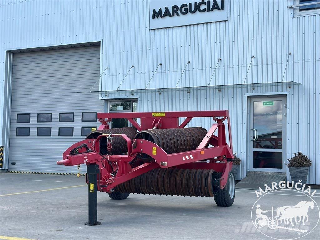 Agro-Factory 5,3 m. Ďalšie poľnohospodárske stroje