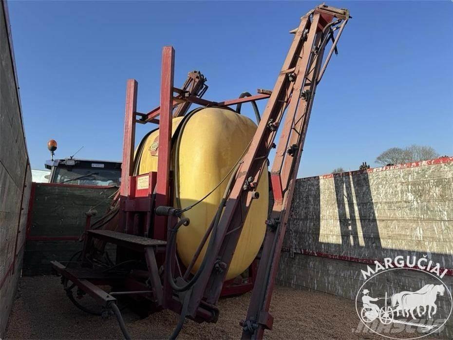 Hardi 1000 ltr., 12 m. Ďalšie poľnohospodárske stroje
