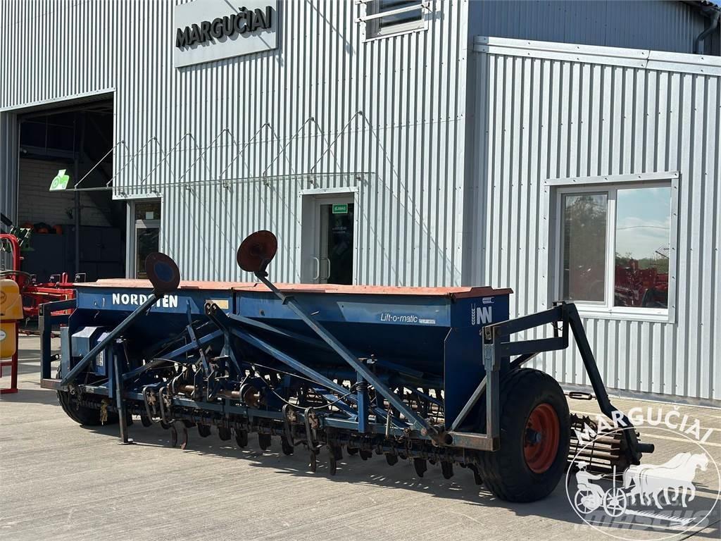 Nordsten CLF 400, 4 m. Ďalšie poľnohospodárske stroje
