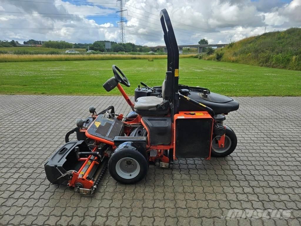 Jacobsen GP400 Samochodné kosačky