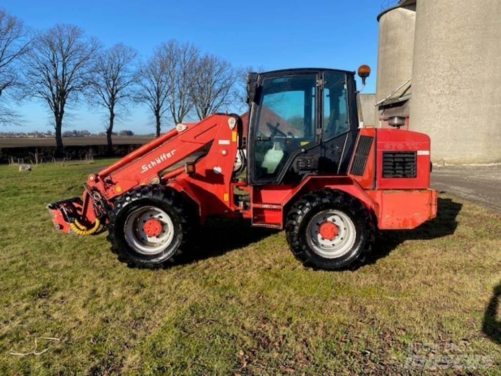 Schäffer 870 TD Teleskopické manipulátory