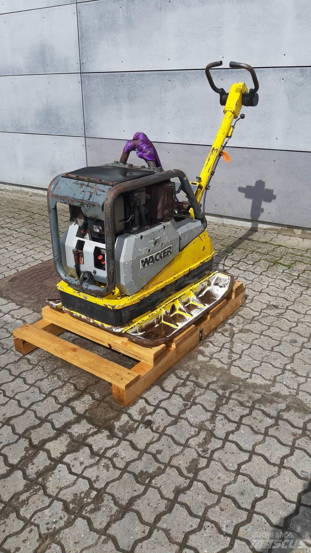 Wacker 40/45 h Pôdne kompaktory