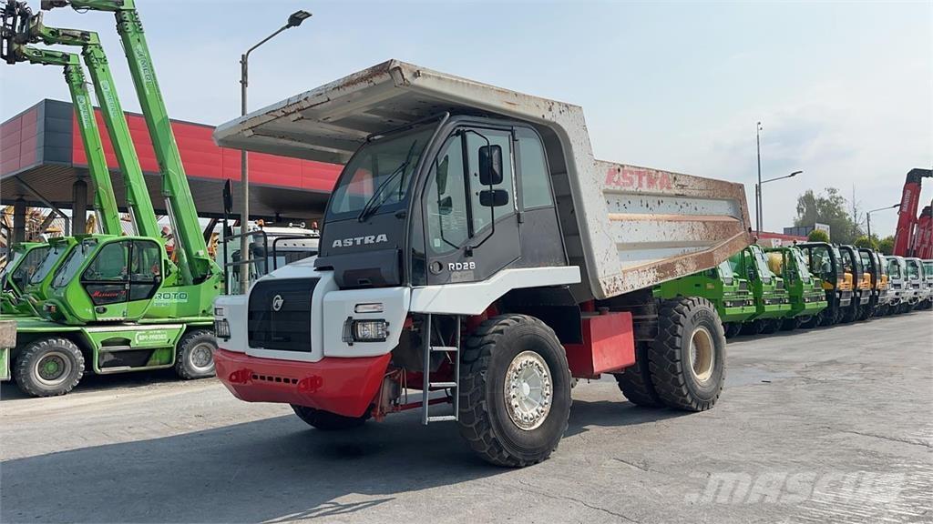 Astra RD28 4x2 Stavebné sklápače
