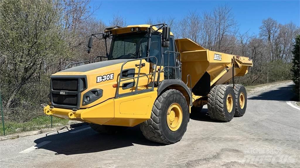Bell B30E 6x6 Stavebné sklápače