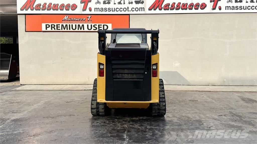 CAT 259D Šmykom riadené nakladače