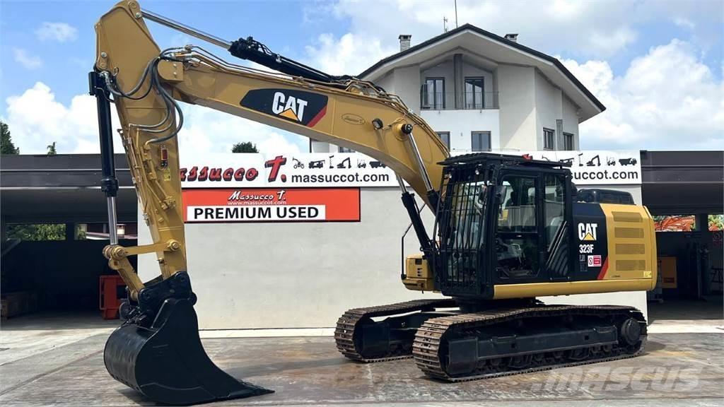 CAT 323 FLN Pásové rýpadlá