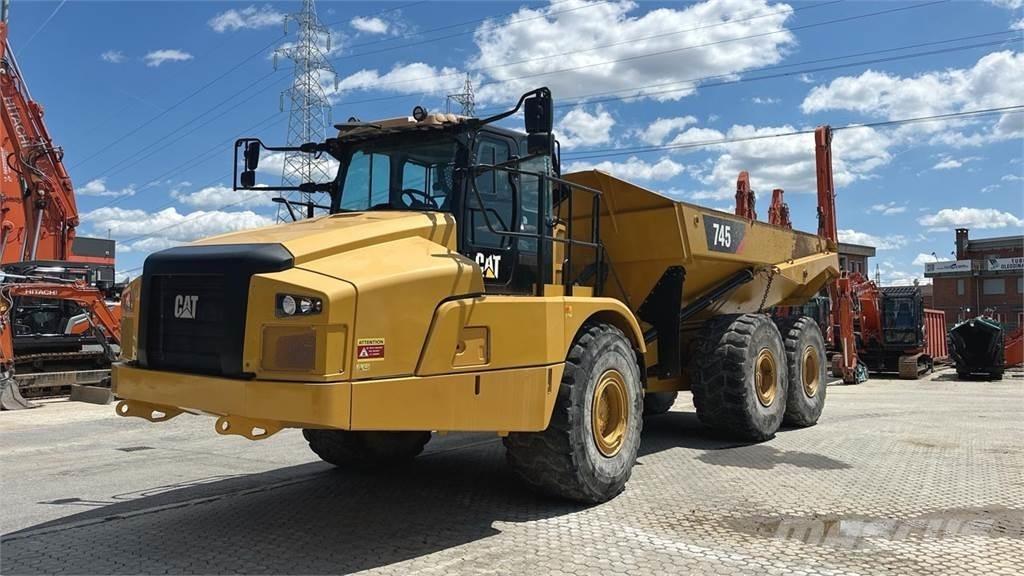 CAT 745C 6X6 Stavebné sklápače