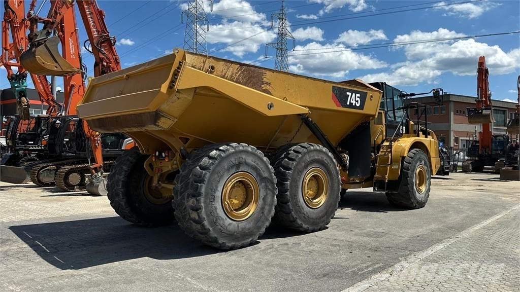 CAT 745C 6X6 Stavebné sklápače
