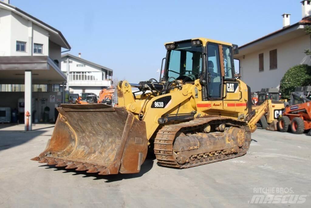 CAT 963D Kolesové nakladače