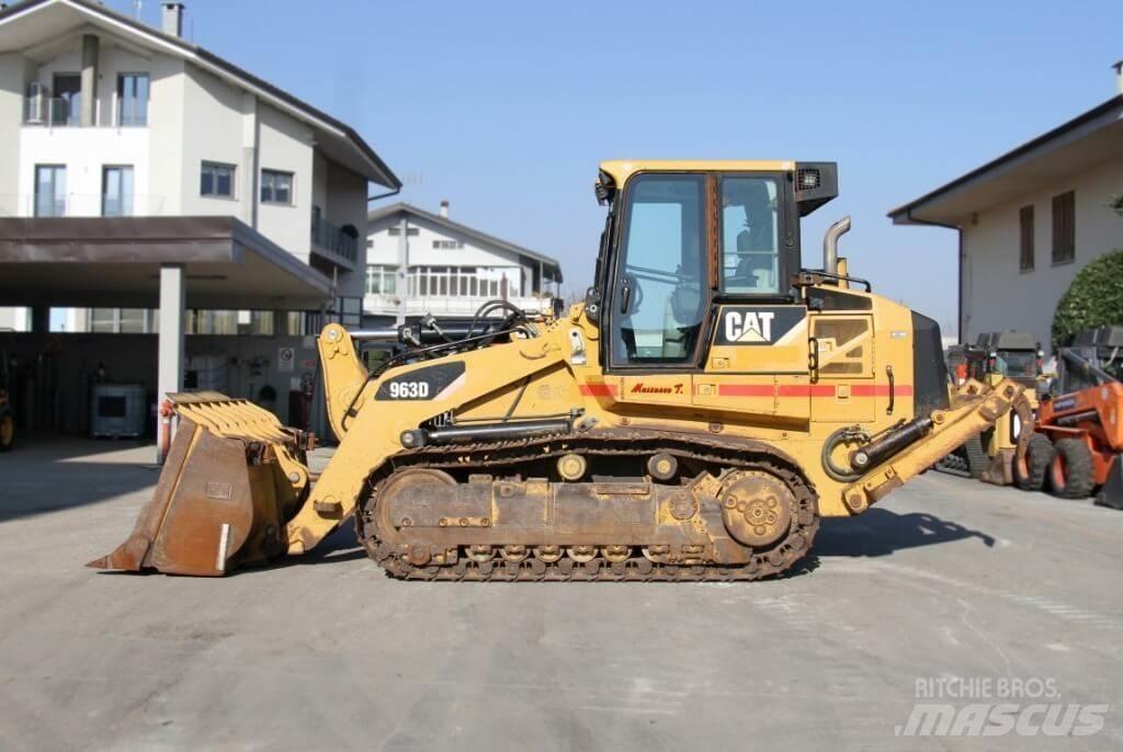 CAT 963D Kolesové nakladače