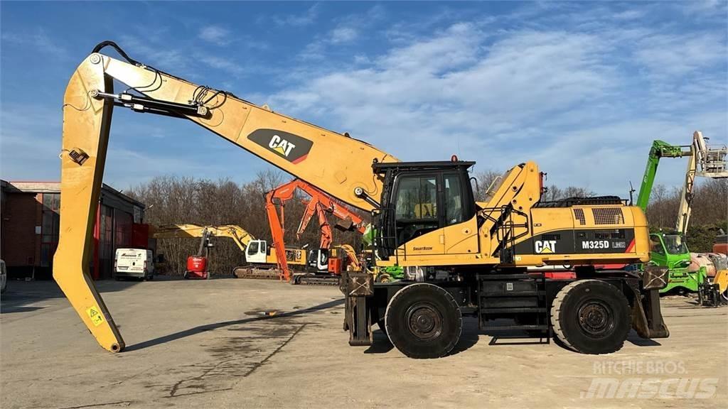 CAT M325D 4X4 Kolesové rýpadlá