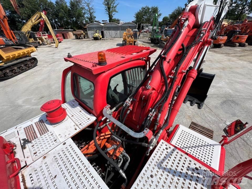 Doosan DX340 LC Pásové rýpadlá