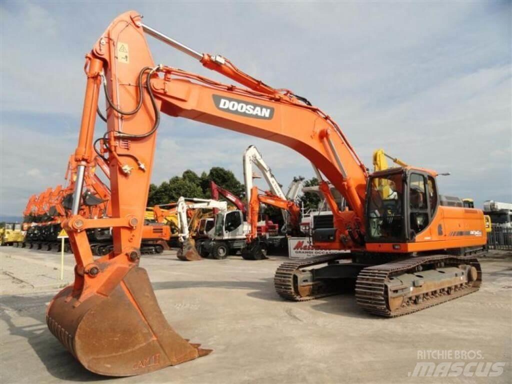 Doosan DX340LC Pásové rýpadlá
