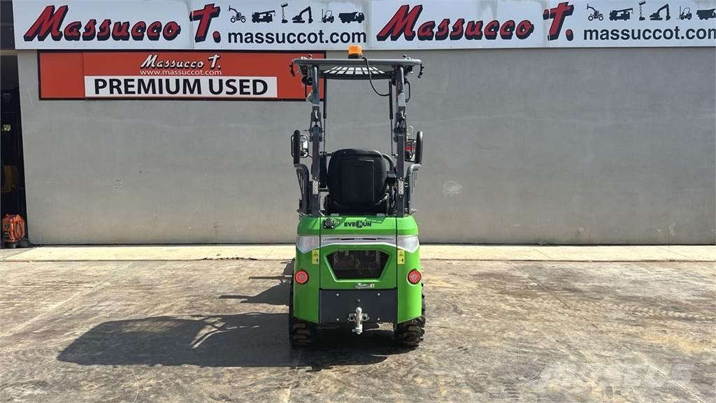 Everun ER08E 4x4 Kolesové nakladače