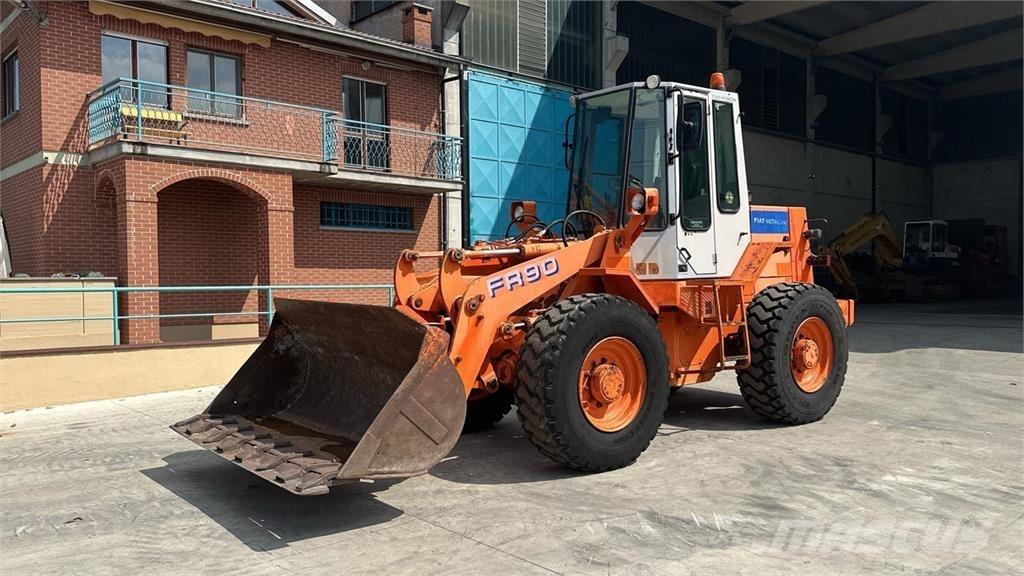 Fiat-Hitachi FR90 4X4 Kolesové nakladače