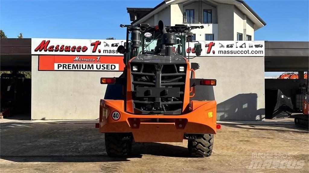 Hitachi ZW180PL-7 Kolesové nakladače