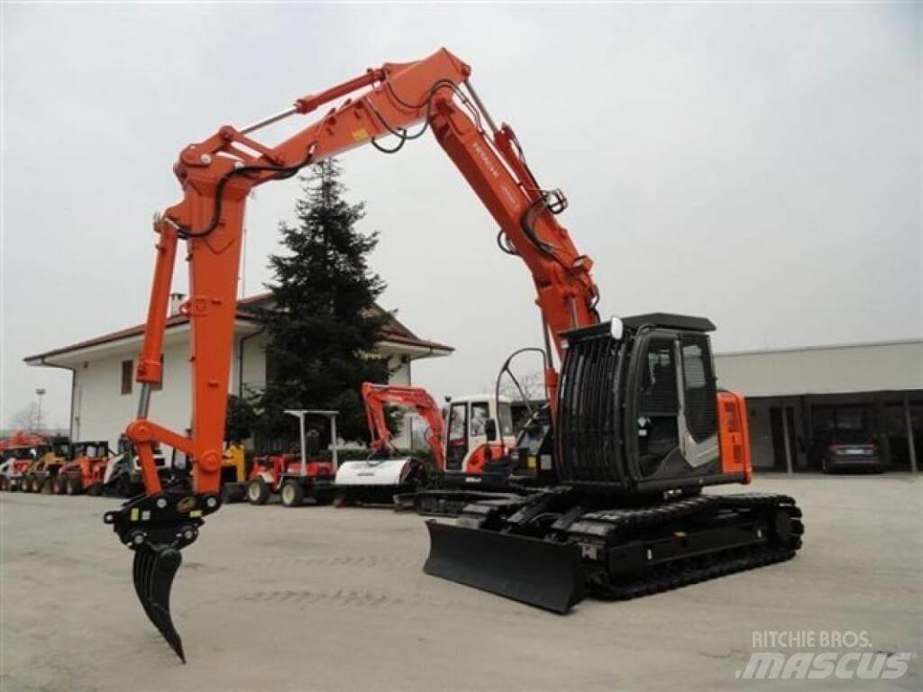 Hitachi ZX135 US-6 Žeriavy/Nakladače