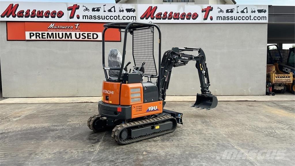 Hitachi ZX19U-2P Mini rýpadlá < 7t