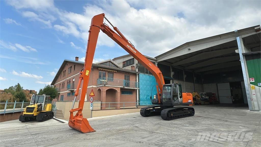 Hitachi ZX210LC-3 SLF Pásové rýpadlá