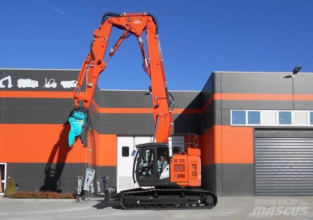 Hitachi ZX225-US6 Pásové rýpadlá