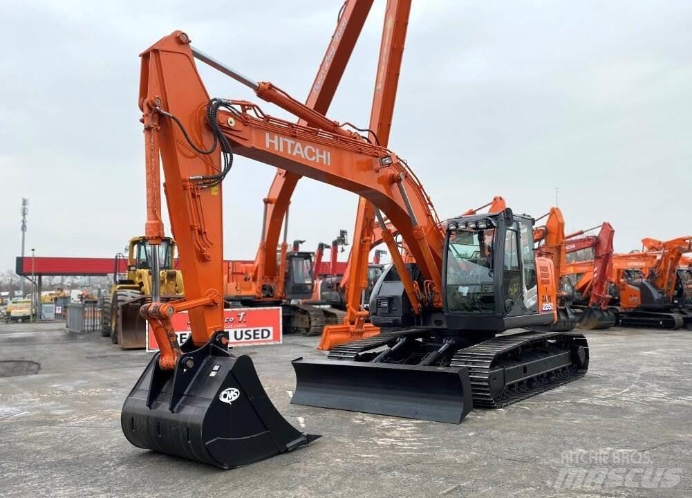 Hitachi ZX225 USBLC Pásové rýpadlá