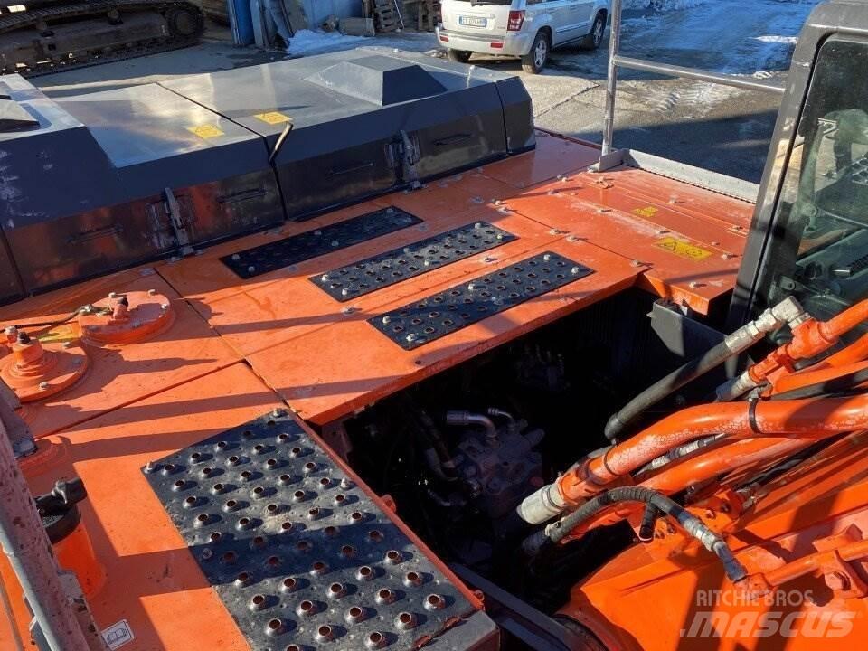 Hitachi ZX350LCN-6 Pásové rýpadlá