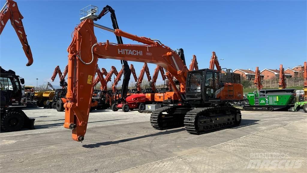 Hitachi ZX530LCH-7 Pásové rýpadlá