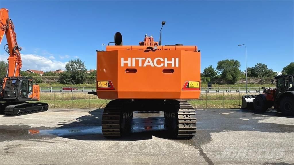 Hitachi ZX690LCH-7 Pásové rýpadlá