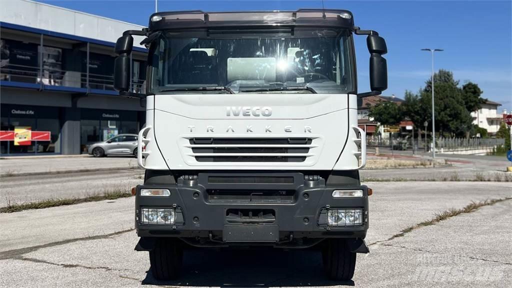 Iveco Trakker 410 8X4 Domiešavače betónu