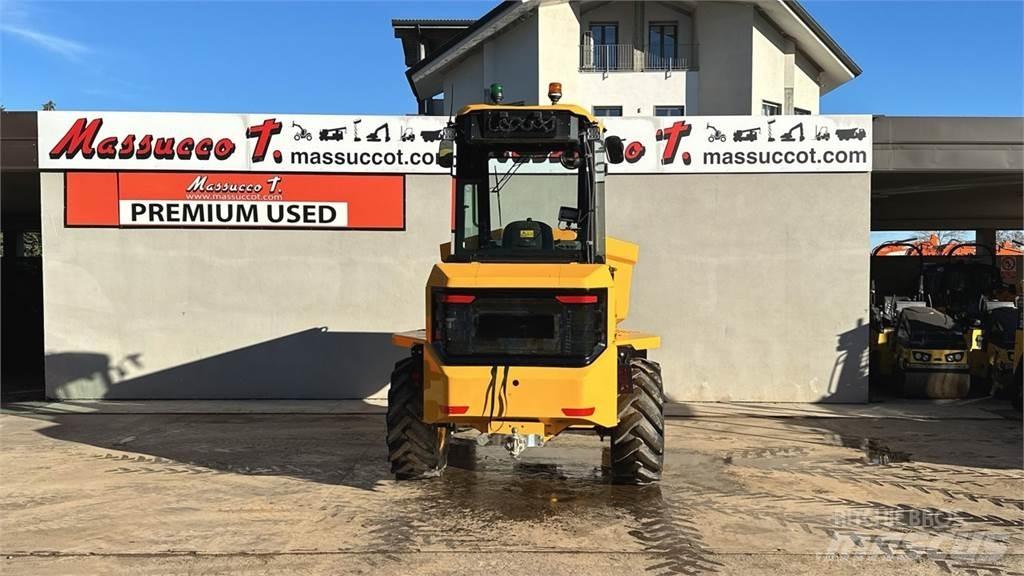 JCB 6ST-2S5 4X4 Stavebné sklápače