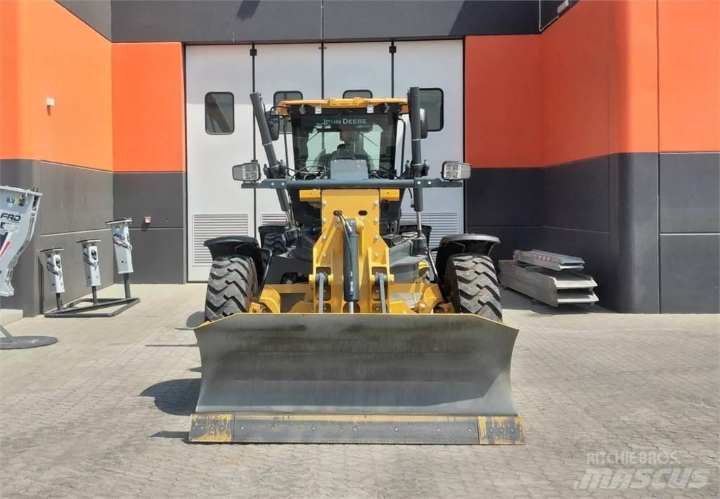John Deere 622 GP 6X6 Pásové dozéry