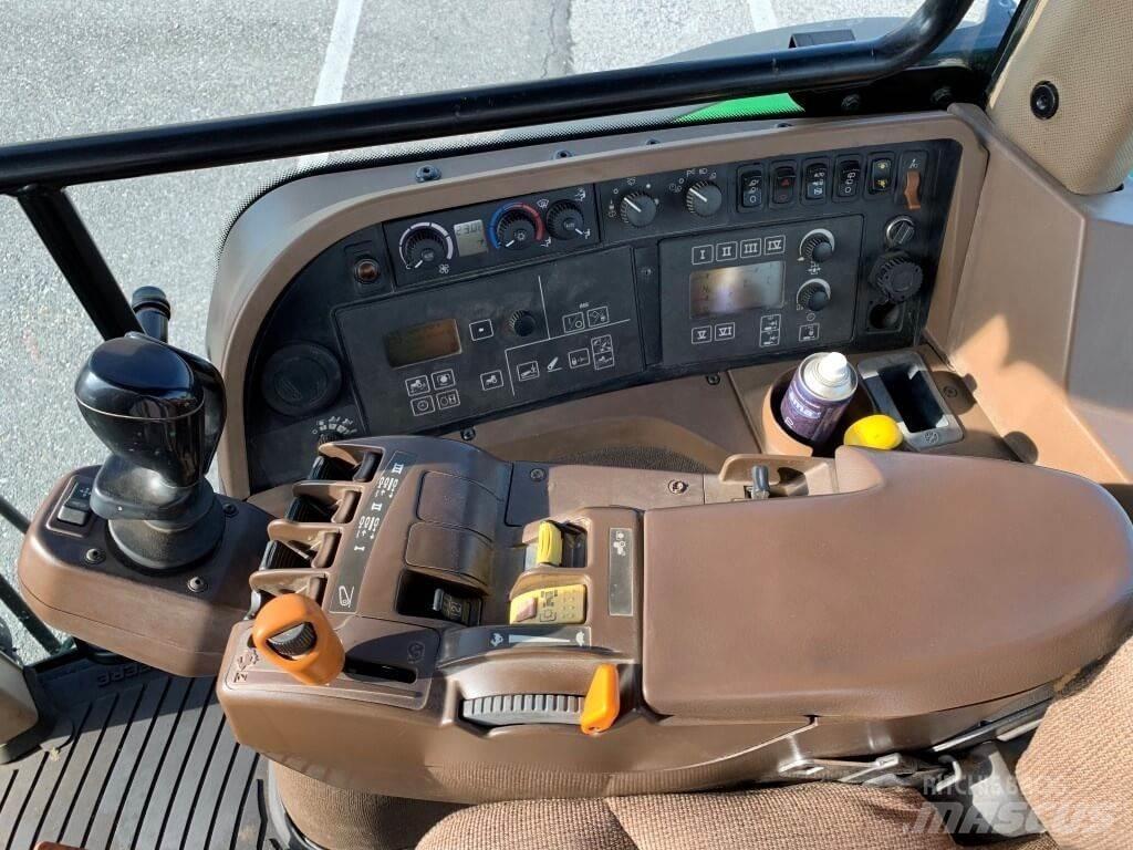John Deere 7930 4X4 Snežné pluhy, predné snežné radlice