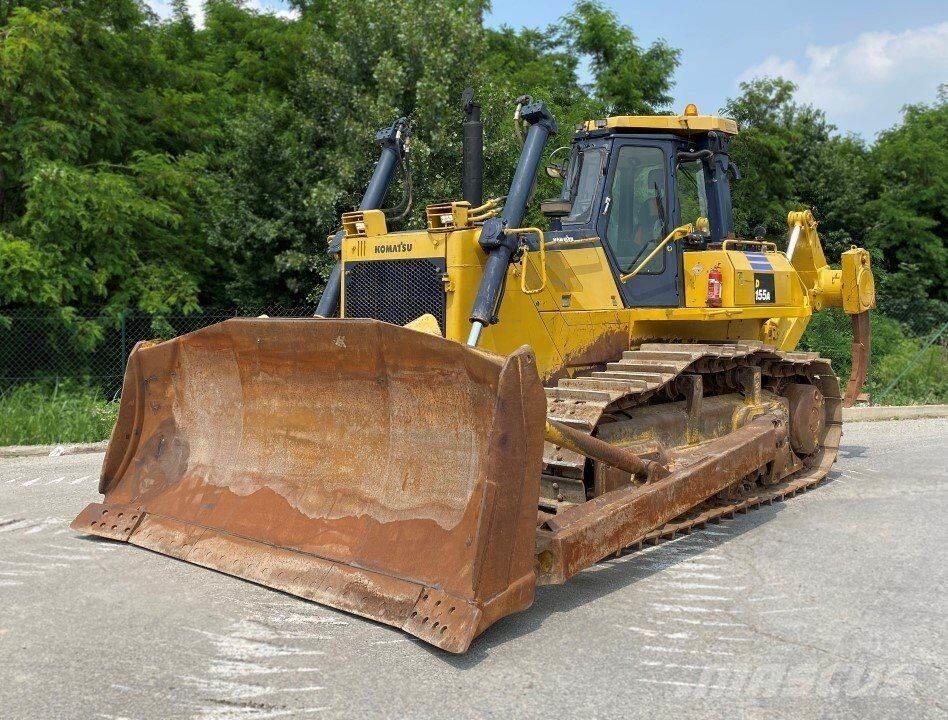 Komatsu D155A-3 Pásové dozéry
