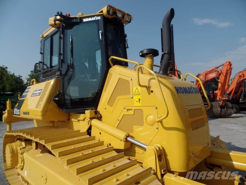 Komatsu D61 EXi Pásové dozéry