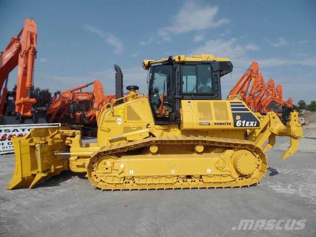 Komatsu D61 EXi Pásové dozéry