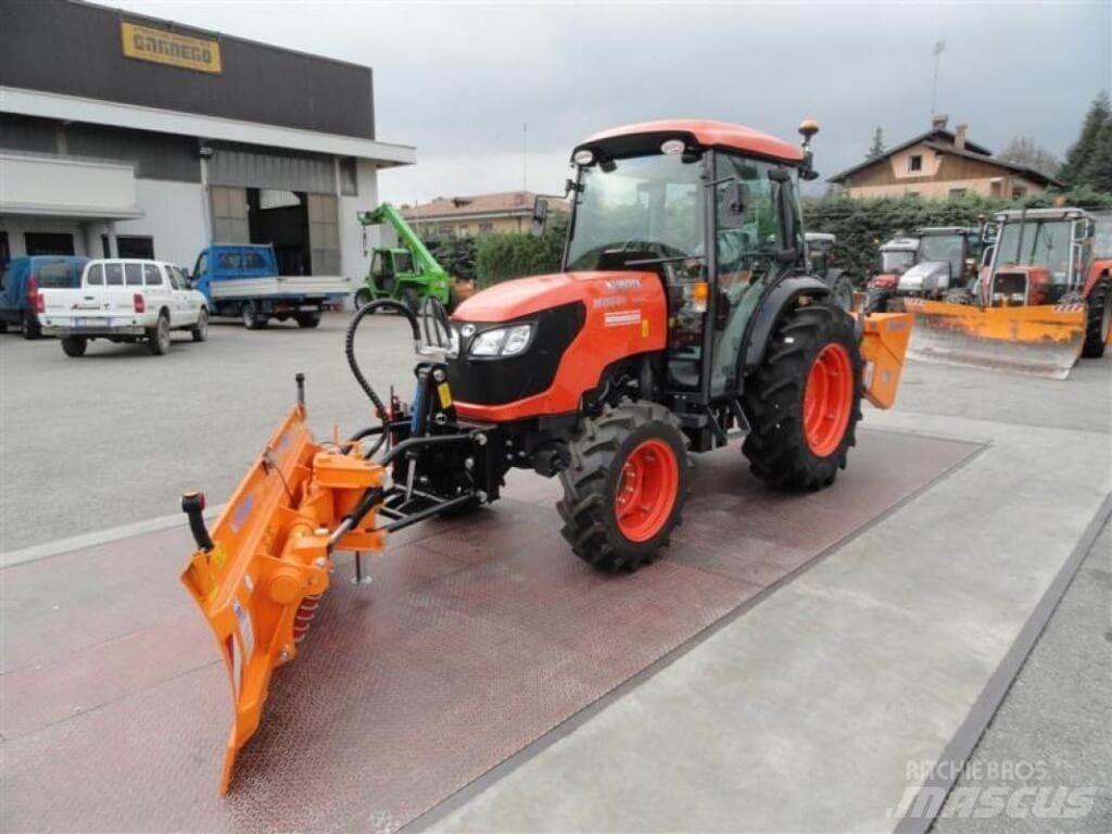 Kubota M 85.40 Narrow Snežné pluhy, predné snežné radlice