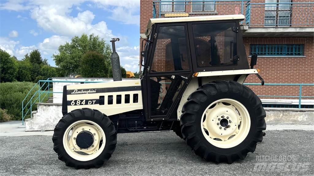 Lamborghini 684 DT Snežné pluhy, predné snežné radlice